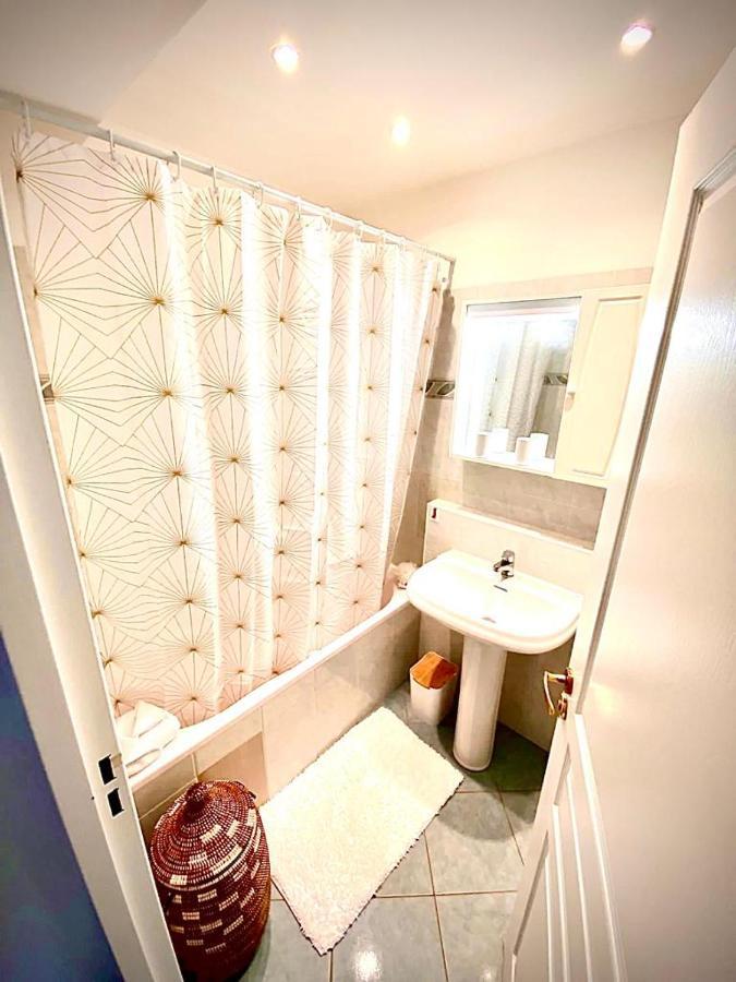 L'Exotique Apartment ม็องตง ภายนอก รูปภาพ