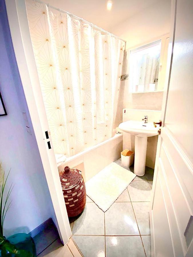 L'Exotique Apartment ม็องตง ภายนอก รูปภาพ